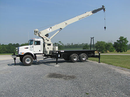 Camiones grúa con operador de pie NBT30H-2 (4)