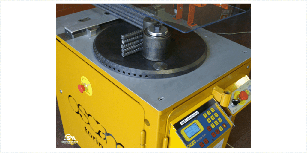 Máquina dobladora para varilla de acero, modelo CR